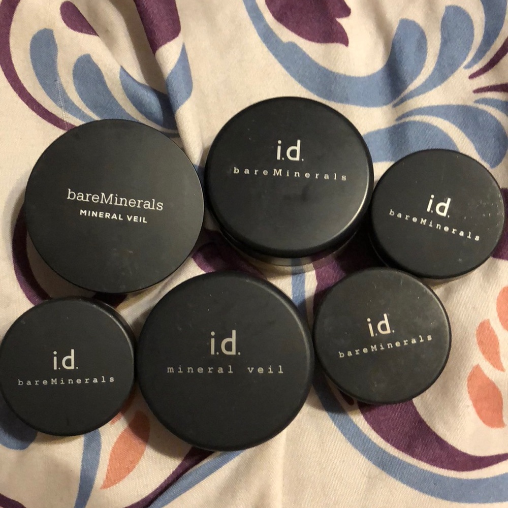 Lot of Bare Minerals Makeup